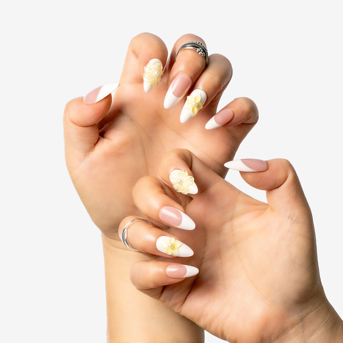 Sunny Daisy Almond Press-On Nails