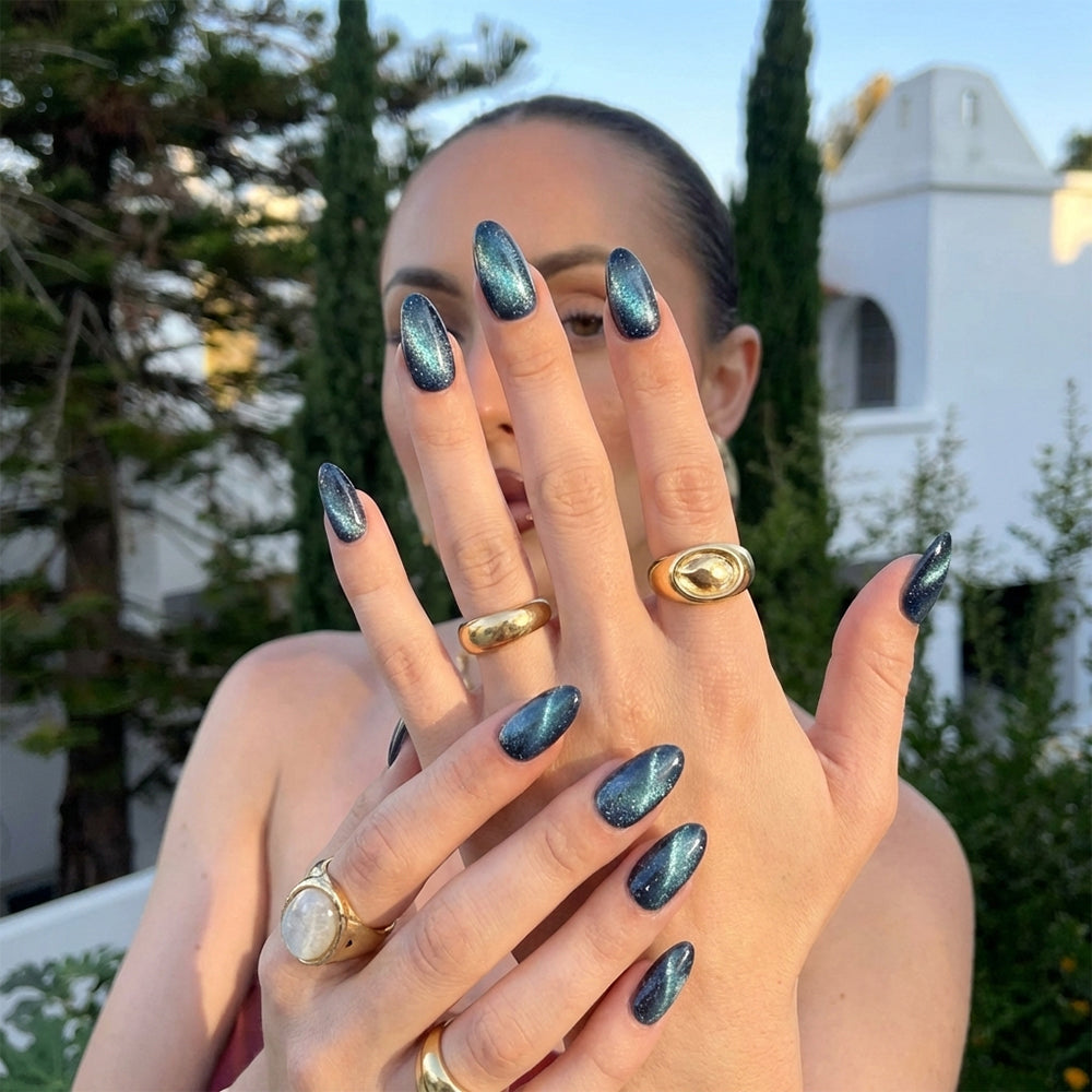 Galaxy Teal Velvet Cat Eye Almond Press-on Nails