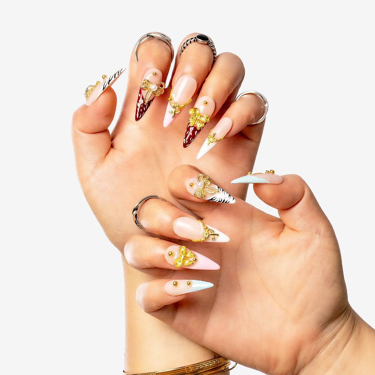 Golden Elegance Stiletto Press-On Nails