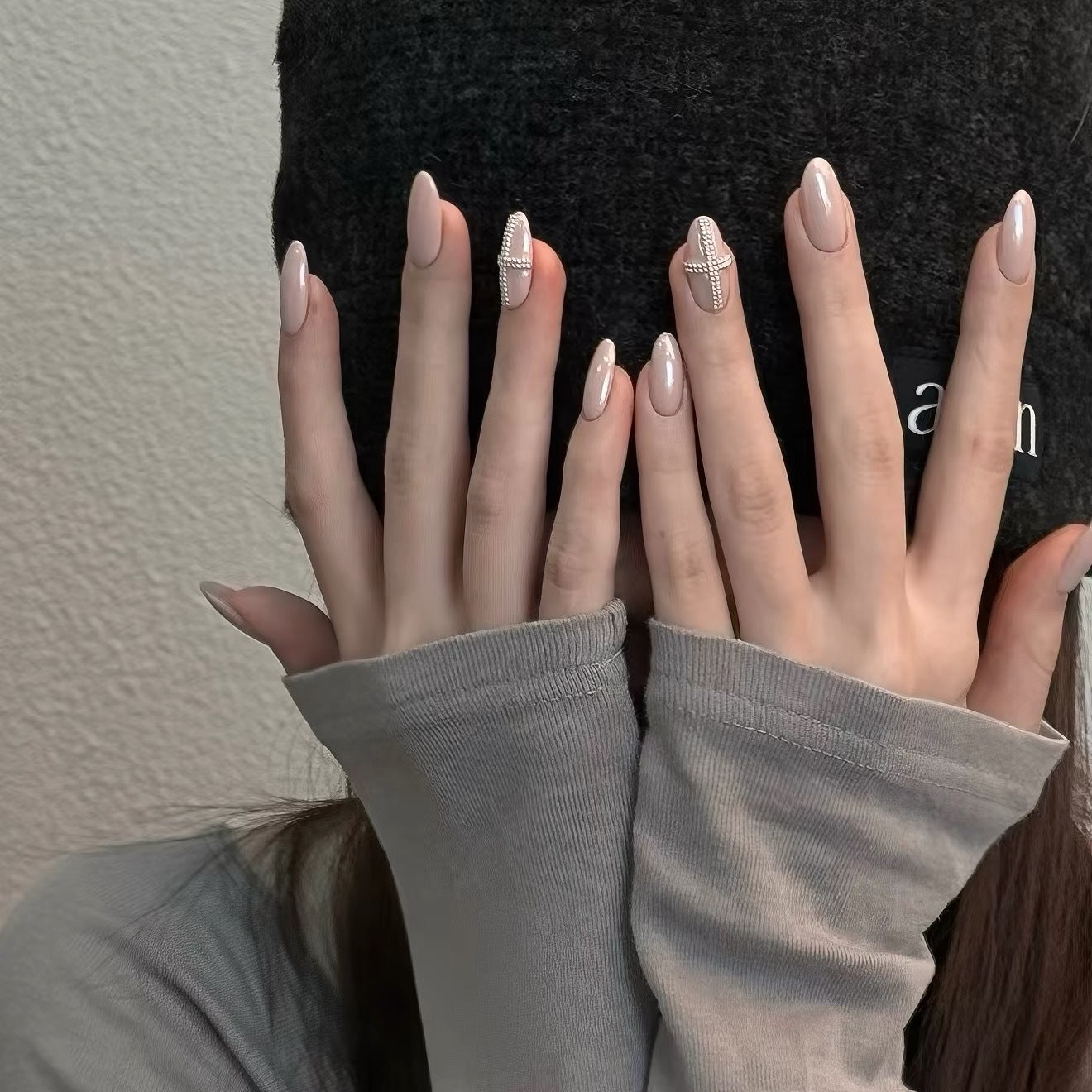 Moonlight Pearl Cross Press-On Nails | Salon-Pro 10PCS
