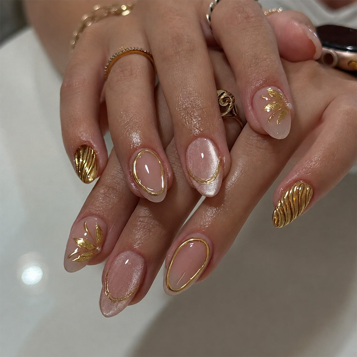 Chic Gold Chrome 3D Accent Short Almond Press On Nails 24PCS